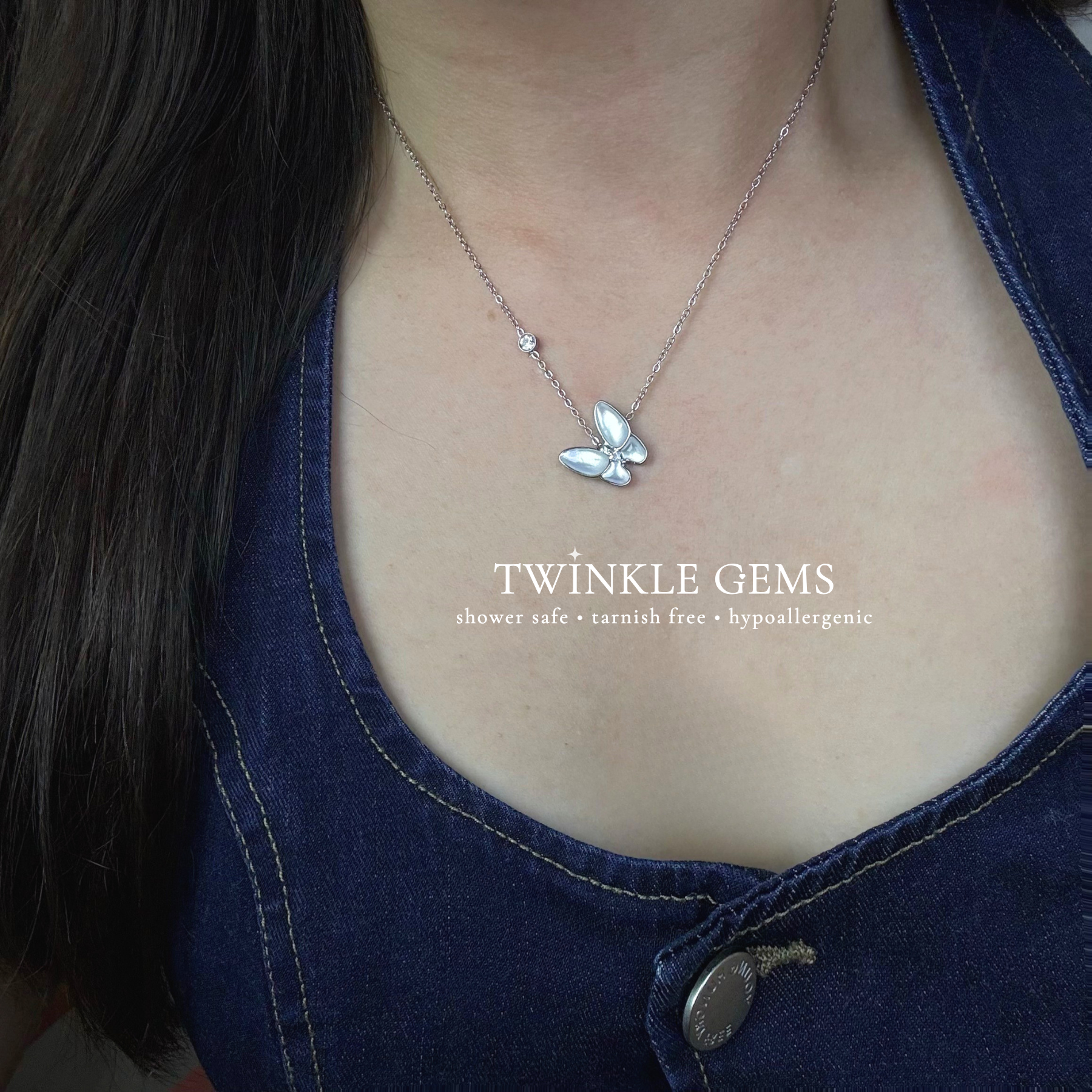 Glacé Butterfly White Conch Necklace