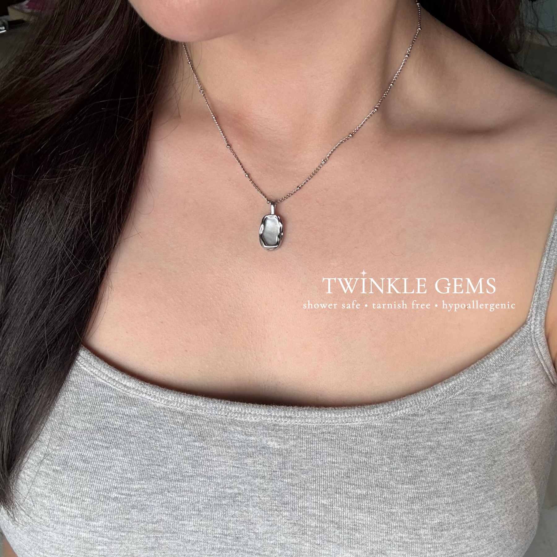 Pearl Rebel Mother of Pearl Necklace