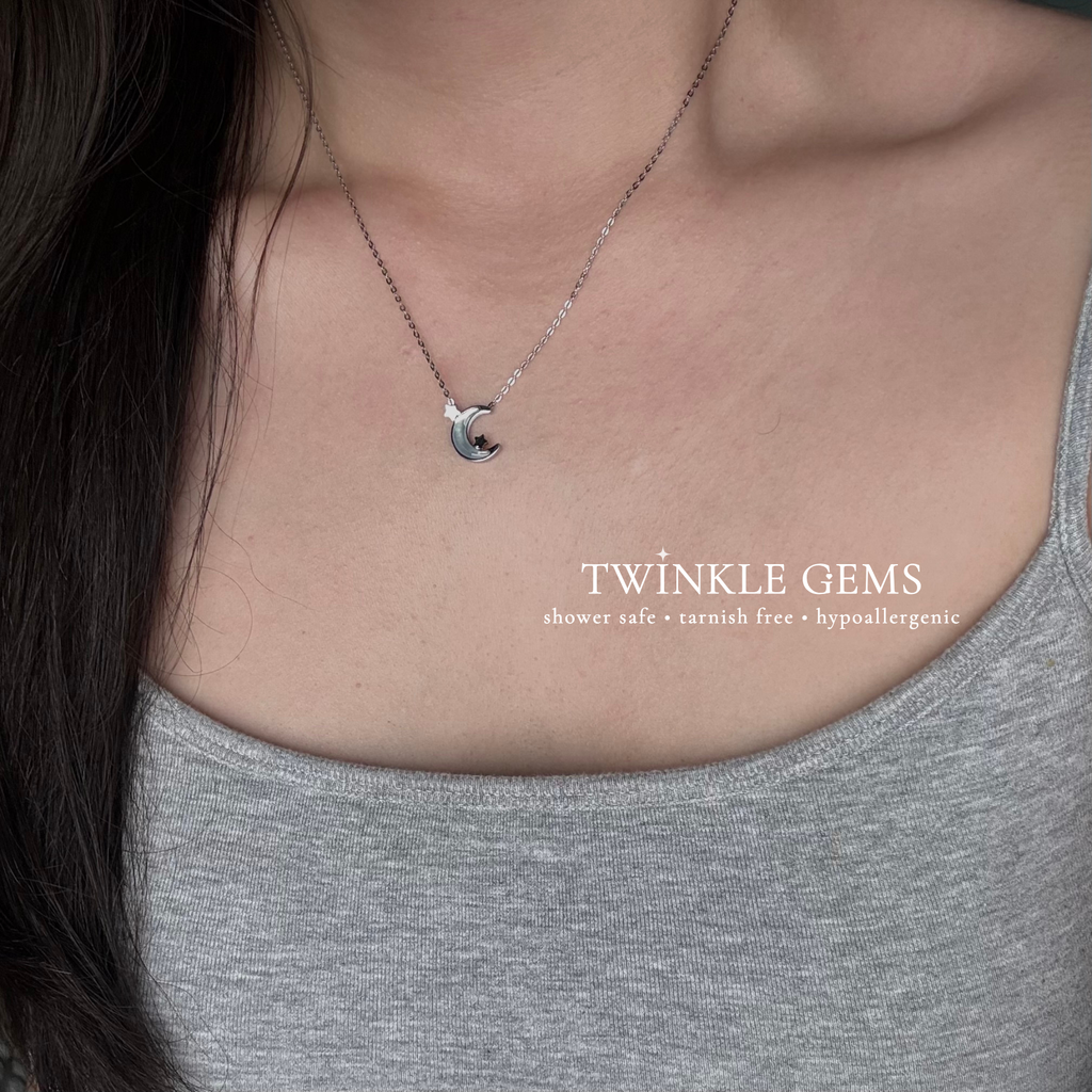 Lunara Moon White Conch Necklace