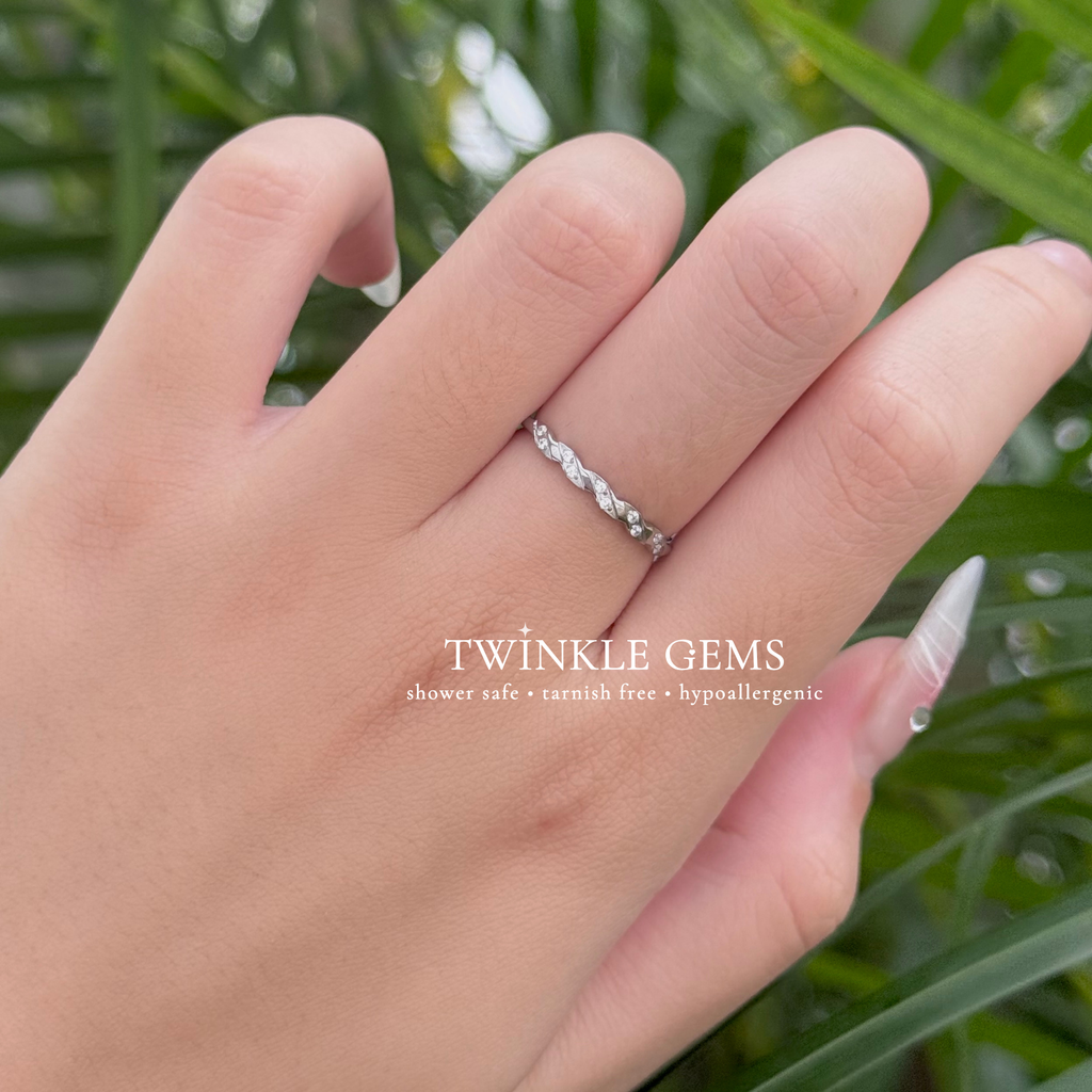 Twilight Twist Ring