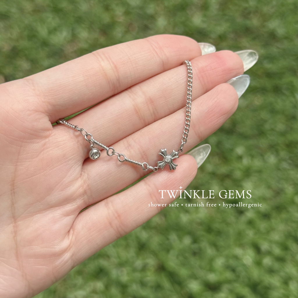 Verona CH Cross Chain Bracelet