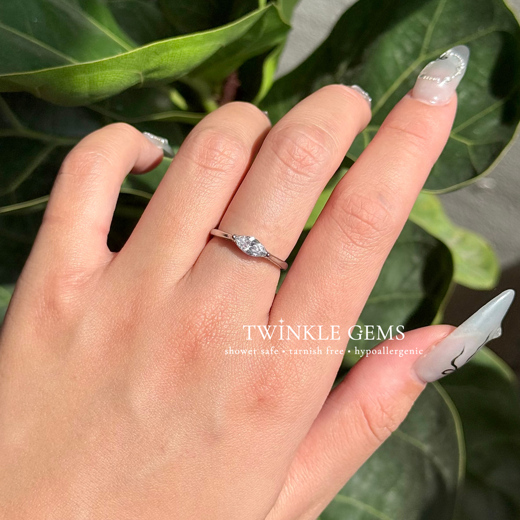 Starlash Marquise Ring