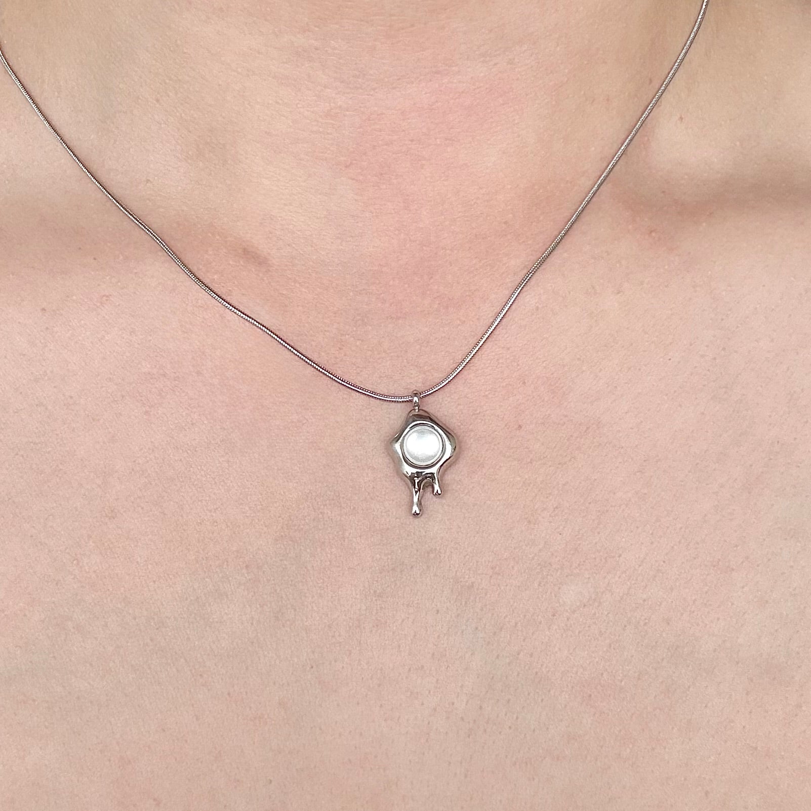 Astra Conch Shell Necklace