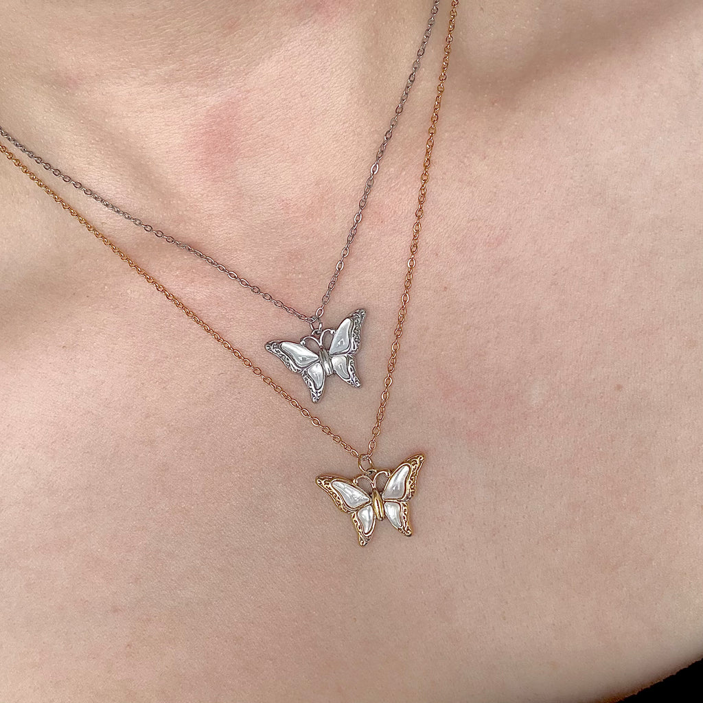 Seraphina White Conch Necklace